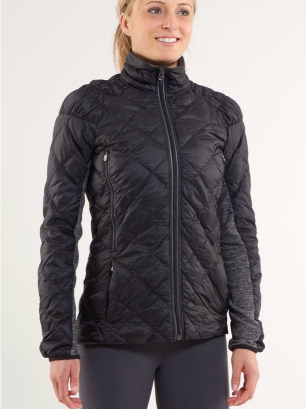 Lululemon Run: Turn Around Reversible Down Jacket
Black / Grey Houndstooth